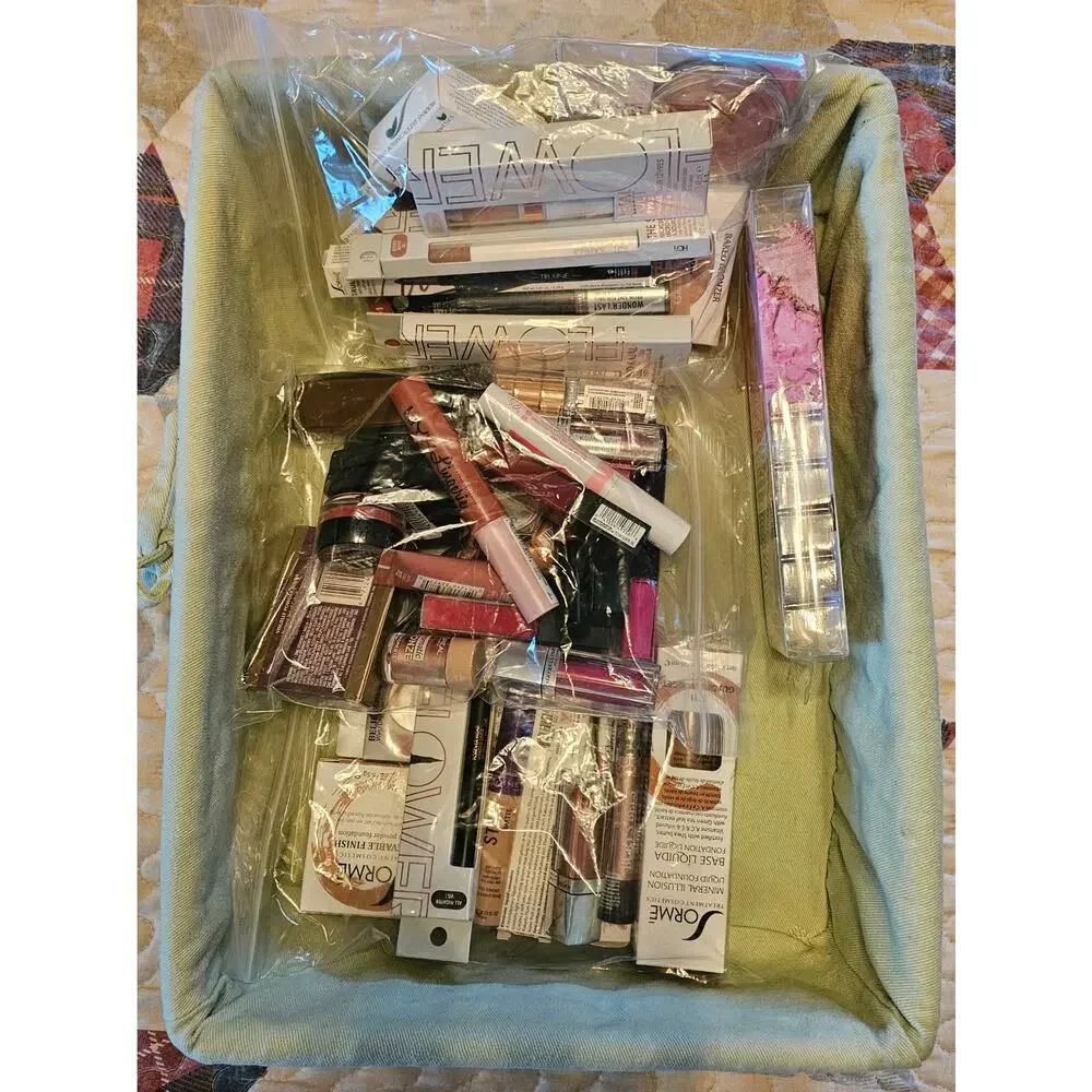 MAKEUP Bundle Lot of 10 Items MYSTERY Box NEW GIFT Stocking Stuffer
